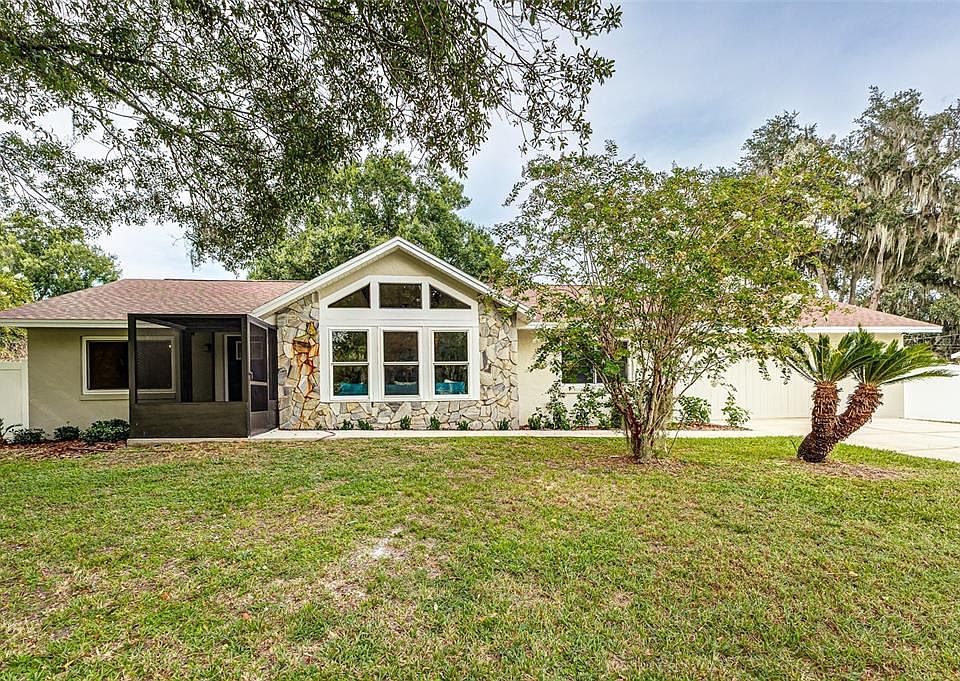 1st image of 2923 FORESTBROOK DRIVE N