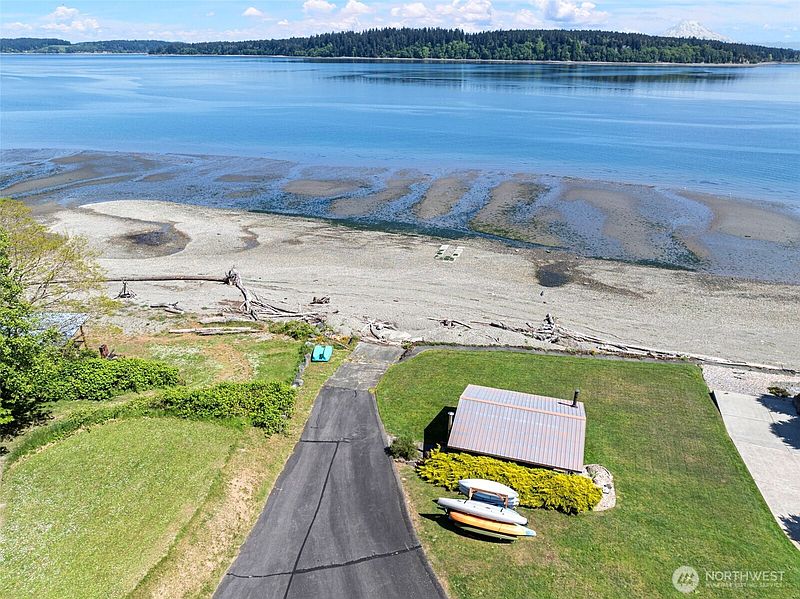 2nd image of 9205 165th Avenue SW