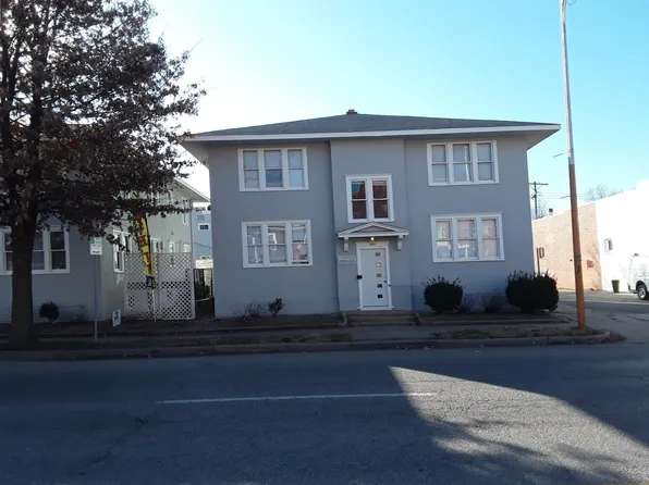 2621 E Douglas Ave, Wichita, KS 67211