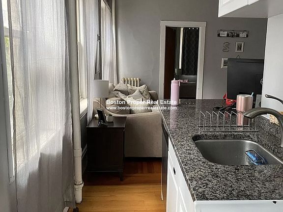 108 Myrtle St. #4 Boston - Beacon Hill Unit Photo 4