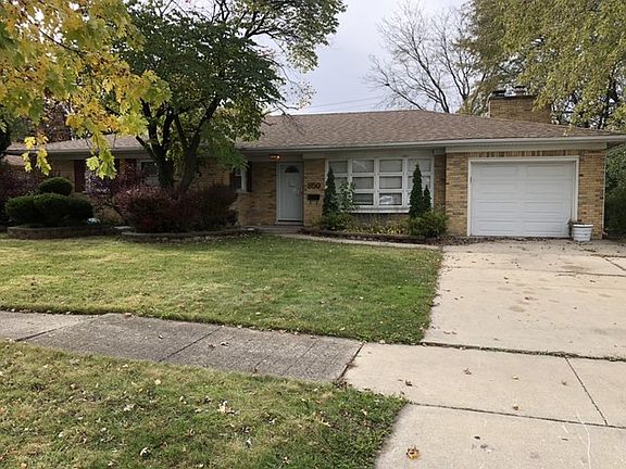 2nd image of 850 Macarthur Dr