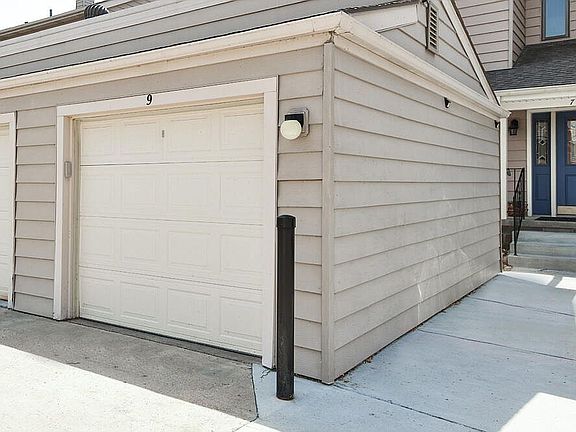 5th image of 4624 Navajo St APT 9