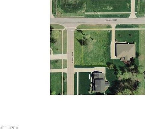 2nd image of 47 W Maple Dr