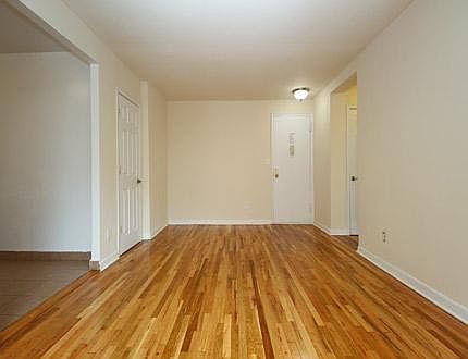 5th image of 14202 84th Dr APT 4C