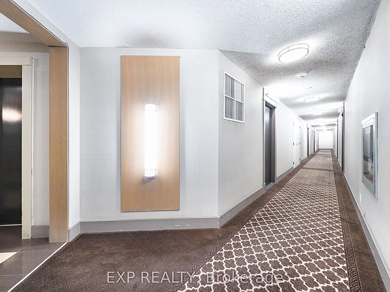 1060 Sheppard Ave W #1005 — Photo 8