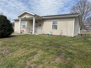 3215 Locust St, Saint Joseph, MO 64501