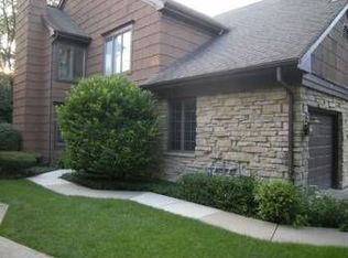 1117 Ponderosa Ct, Darien, IL