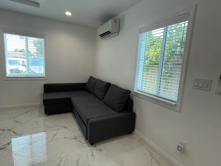 1521 W Cerritos Ave #C — Photo 15