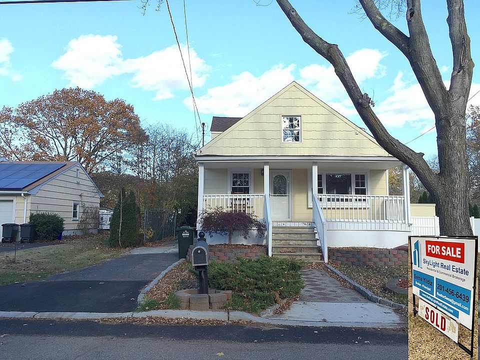 2nd image of 2601 Spencer St