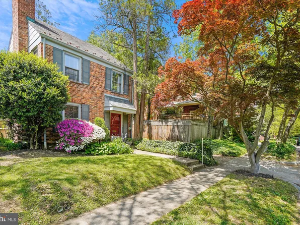 5350 42nd Pl NW, Washington, DC 20015