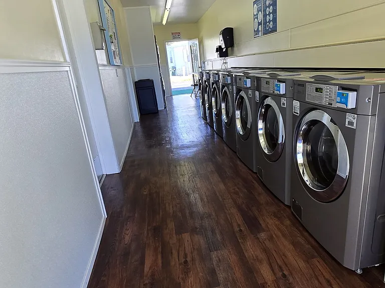 8705 S Tamiami Trl #9 — Photo 11
