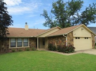 1704 N 24th St, Broken Arrow, OK 74014