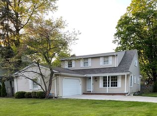 19215 Fairmount Blvd, Shaker Heights, OH 44118