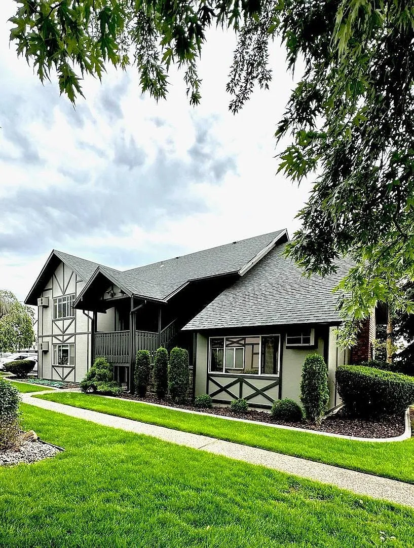 102 E. Weile Ave #3, Spokane, WA 99208 - NuKey Realty & Property Management LLC — Photo 1