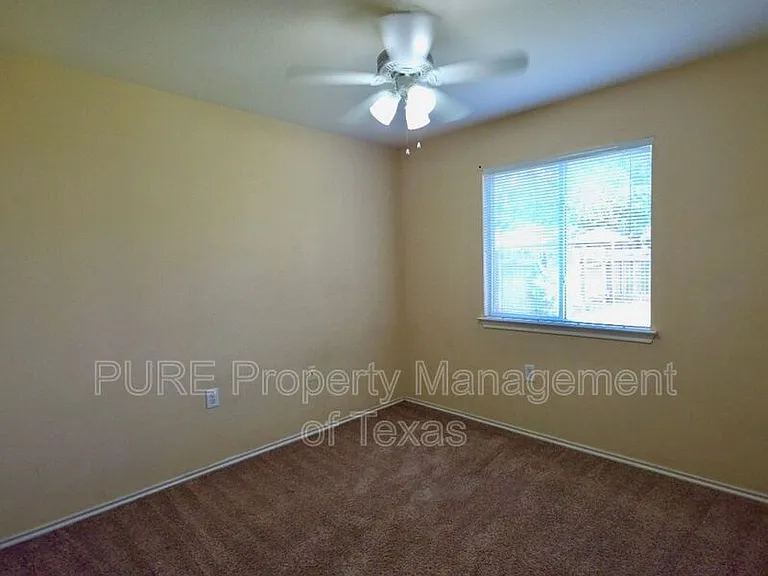 7412 Cayenne Ln — Photo 26