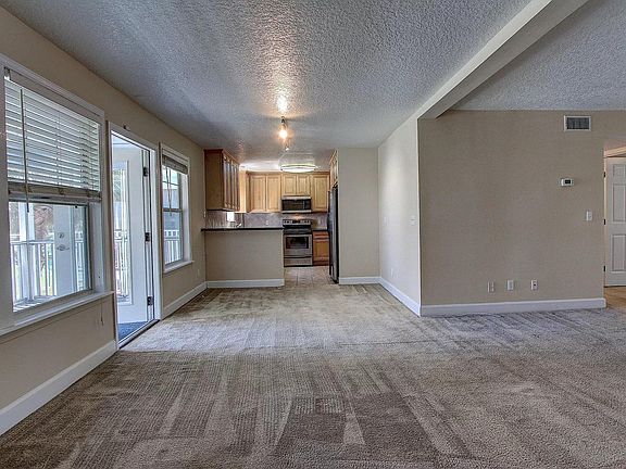 5th image of 3434 Blanding Blvd Unit 202