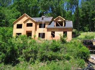 94 Cregar Rd, High Bridge, NJ 08829