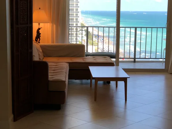 1890 S Ocean Dr, Hallandale Beach, FL