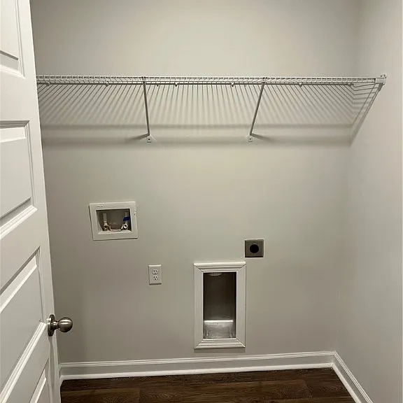 200 Elizabeth Dr — Photo 2