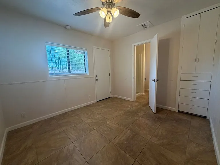 600 S Roosevelt St — Photo 8