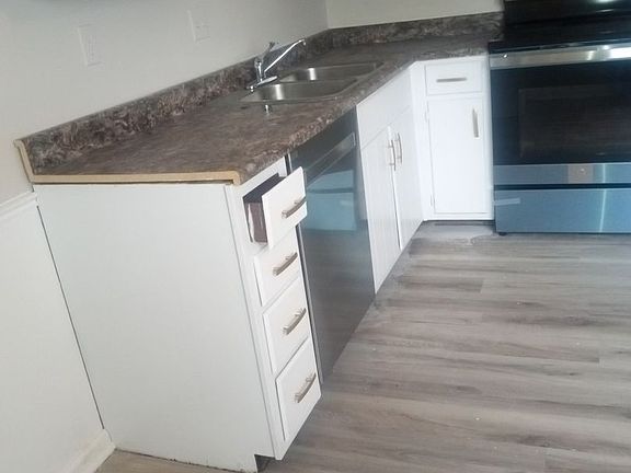 3rd image of 1169 Meadowlark Ln