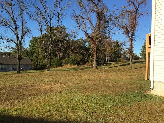 5th image of 140 Rosewood Ln