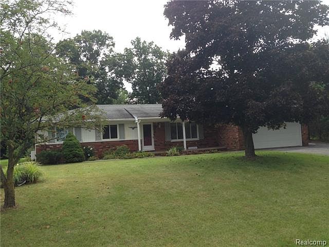 1st image of 4051 Village Sq