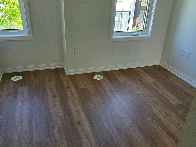 3120 Boxford Cres #5 — Photo 15