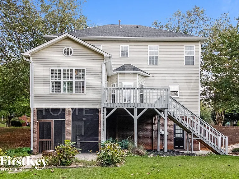 6590 Lake Dale Way — Photo 15