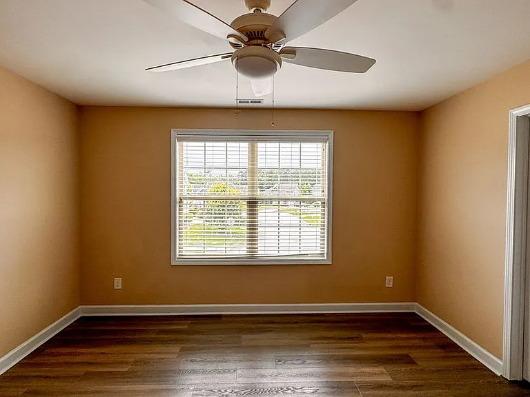 717 Saint Johns Loop — Photo 27
