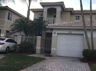 2271 NW 171st Ter, Pembroke Pines, FL 33028