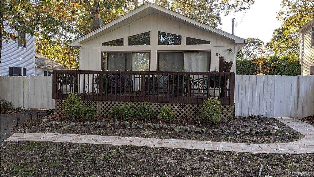 820 Bray Ave, Laurel, NY 11948 Zillow