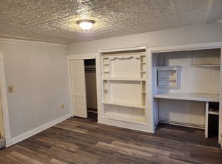 250 4th St APT 2, Troy, NY 12180