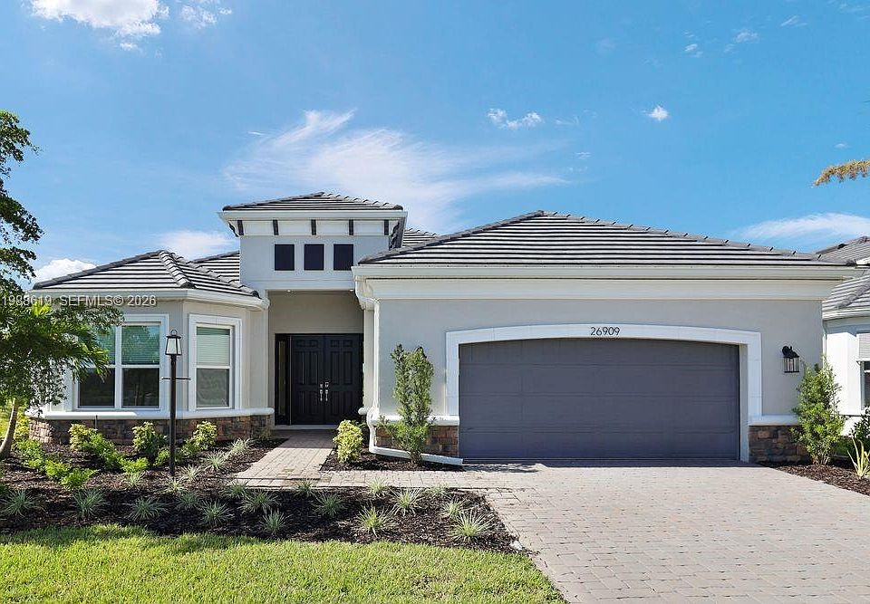 1st image of 26909 Victoria Pl
