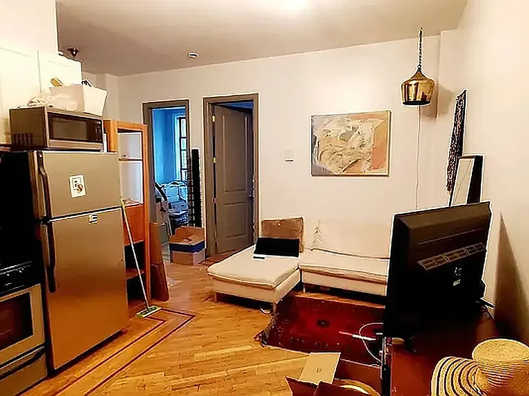 370 Central Ave #1B — Photo 2