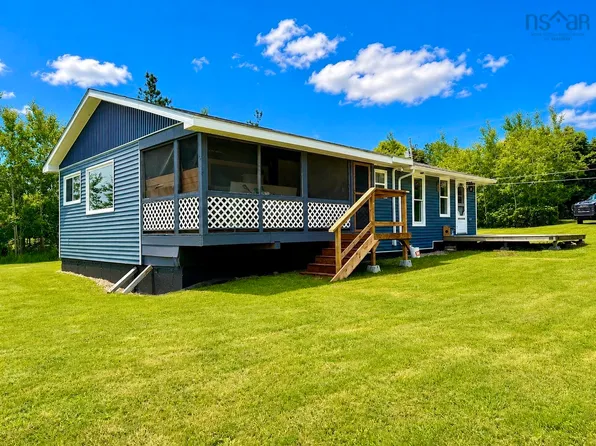 43 Seagull Ln, Cumberland, NS B4H 3X9