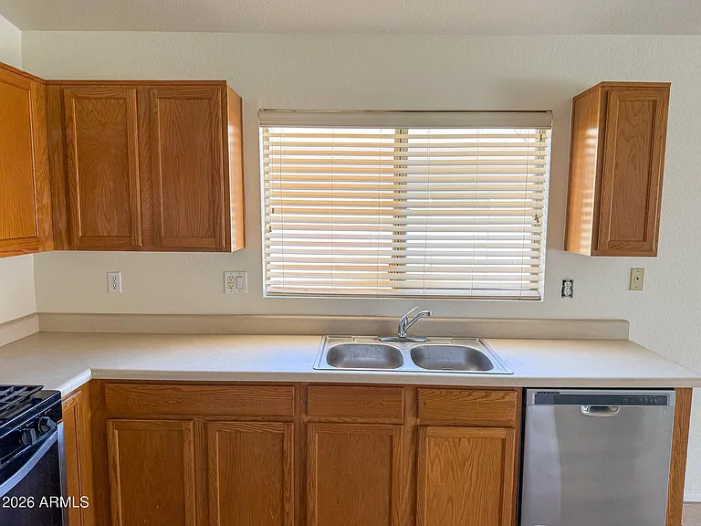 1330 E Santa Fiore St — Photo 11