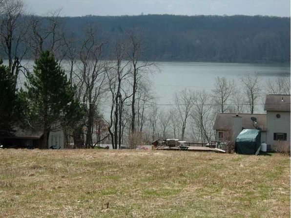 Shenango Lake 16154 Real Estate 1 Homes For Sale Zillow