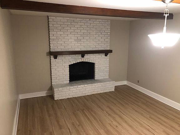 5th image of 7214 E Powell Ave