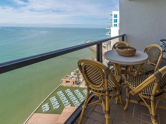 4th image of 440 S Gulfview Blvd APT 1708
