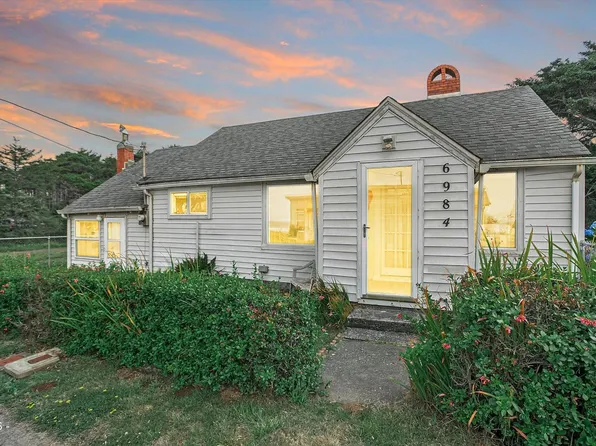 6984 NW Finisterre Ave, Yachats, OR 97498