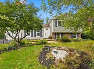 12617 Pinecrest Rd, Herndon, VA 20171