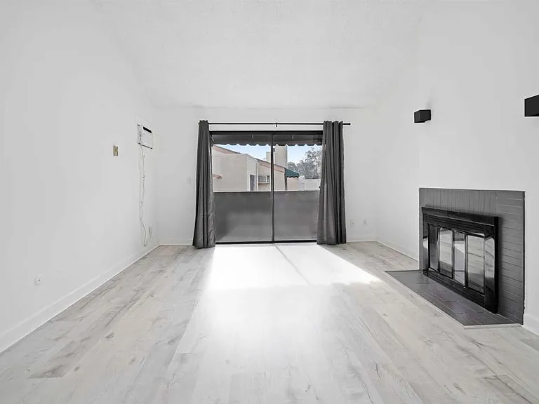 2920 Briarwood Rd #H12 — Photo 3