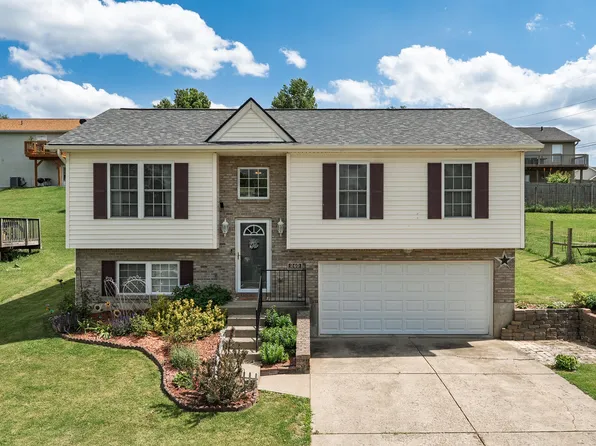 240 Brentwood Dr, Dry Ridge, KY 41035
