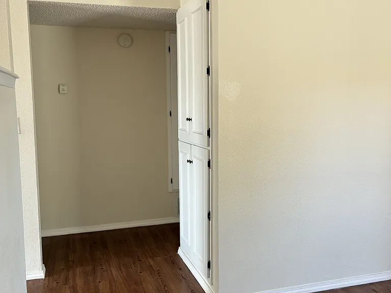 10830 Cardigan Dr — Photo 5