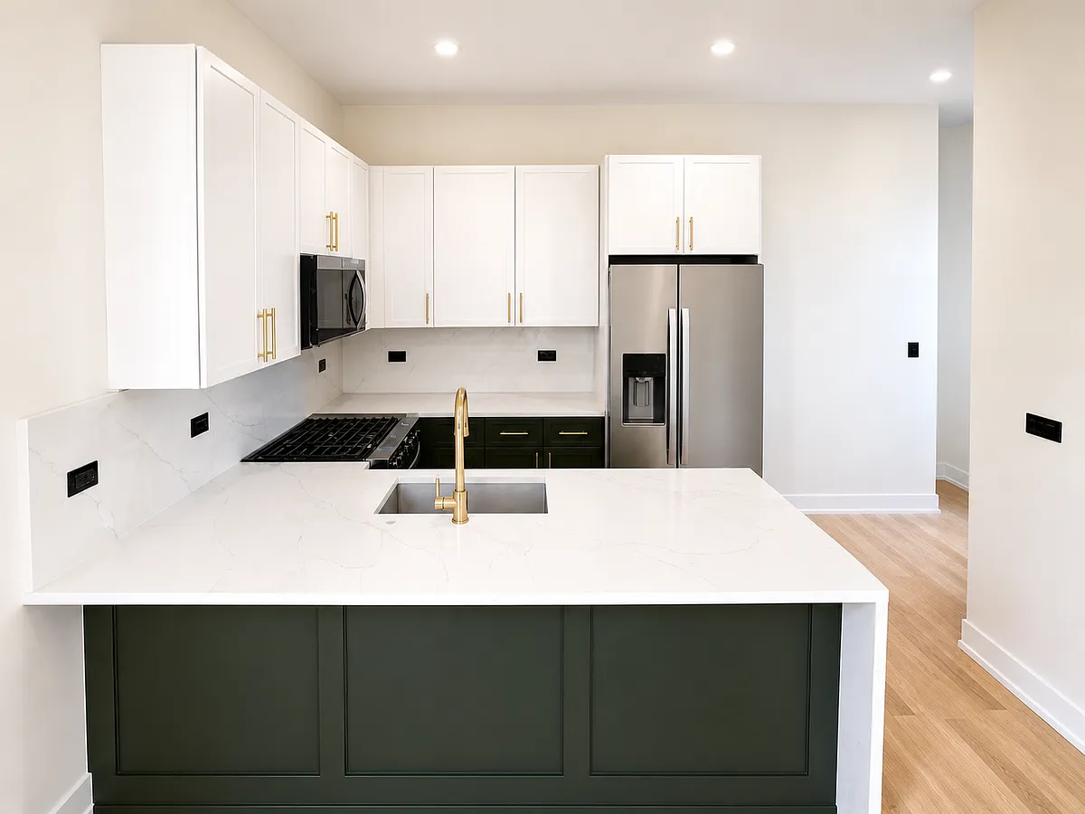 Building Photo - 1416 N Maplewood Ave #3