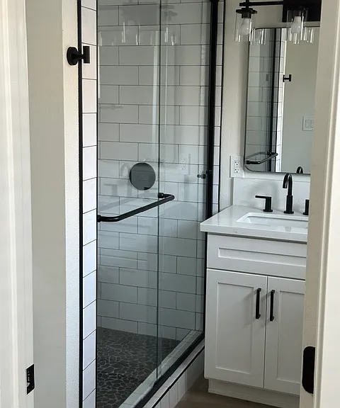 383 W Bay St #7 — Photo 11