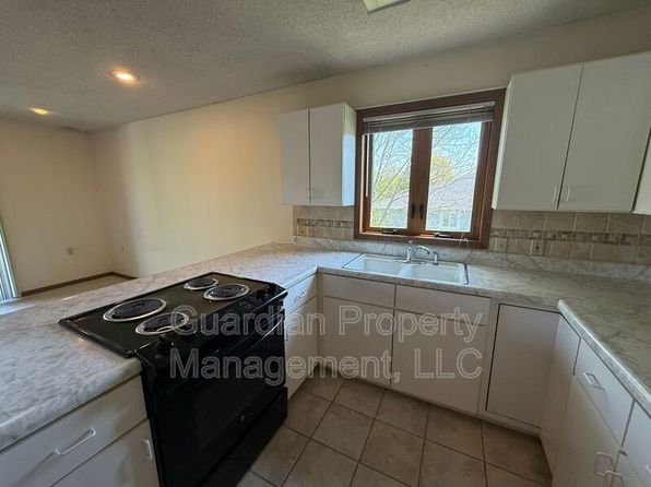 1633 N Country Club Rd Unit 8