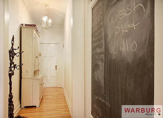 Sold by Warburg | media 10