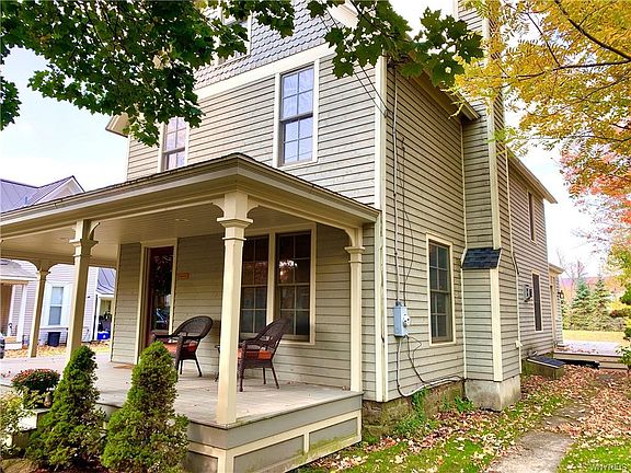 2nd image of 19 Elizabeth St